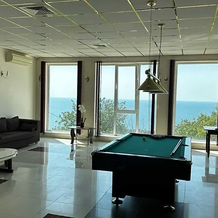 Hotel Quartz Briz 3*