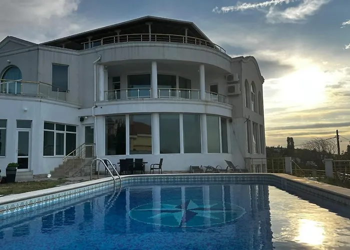 Quartz Briz 3* 瓦爾納