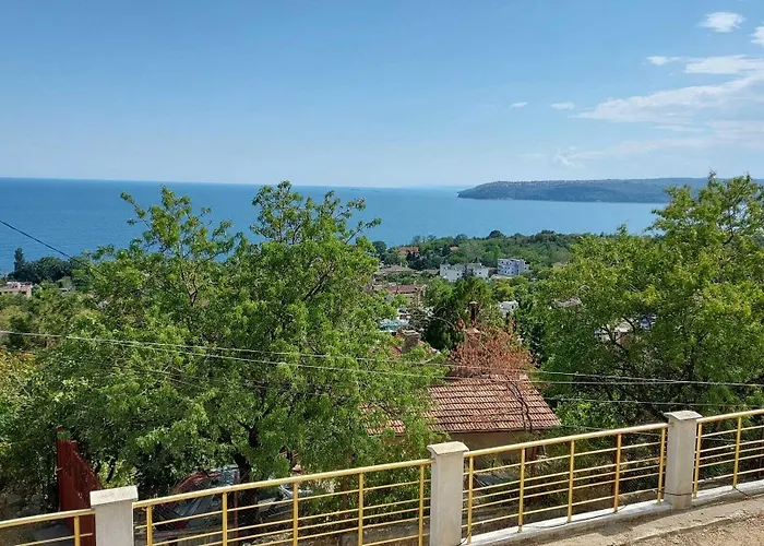 Quartz Briz 瓦爾納