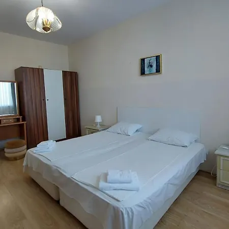 Quartz Briz Hotel